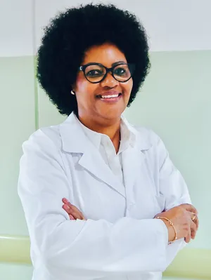 Cofundadora e 1ª Bastonária da Ordem dos Enfermeiros de Angola, 2002 – 2015